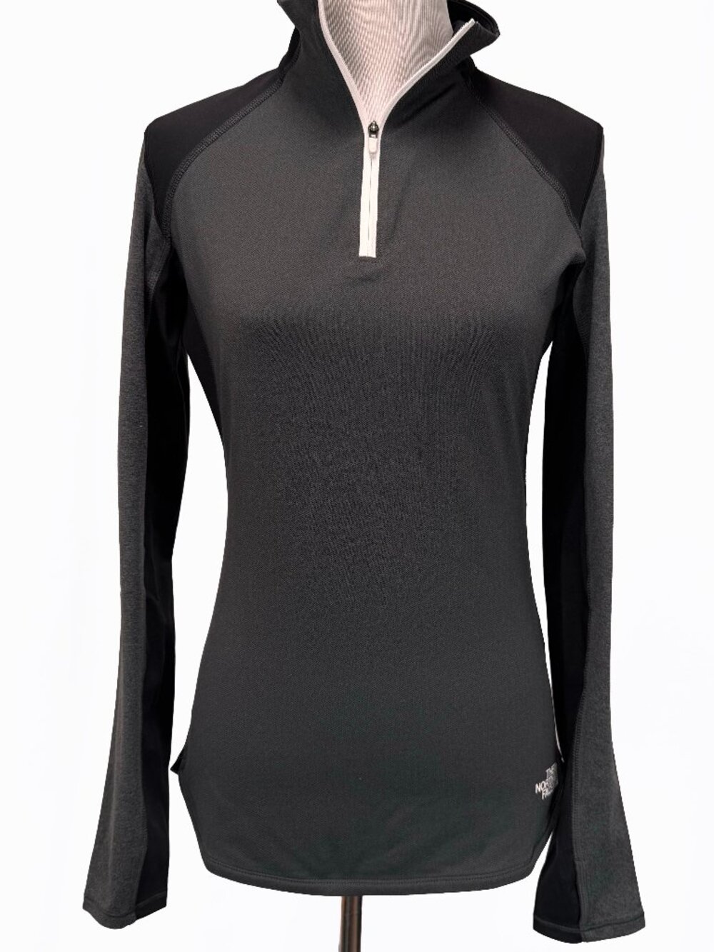 The North Face Women's 1/4 Zip Long Sleeve Flashdry Top Gray Black Activewear XS